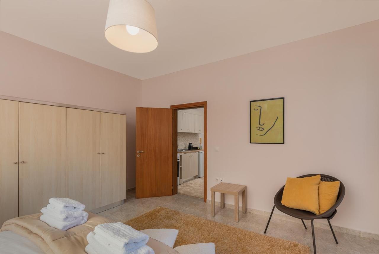 Bon Bonheur Apartments Rhodes City Екстер'єр фото