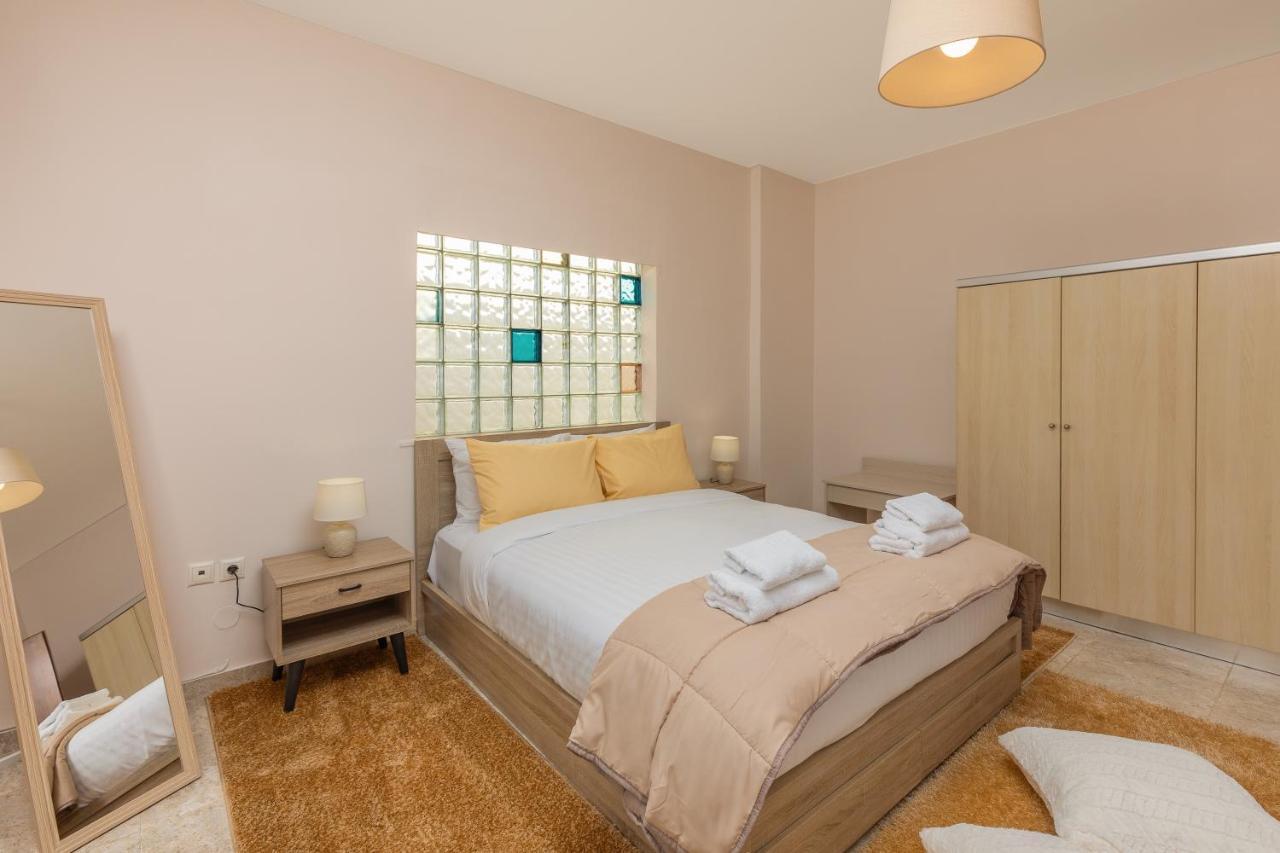 Bon Bonheur Apartments Rhodes City Екстер'єр фото
